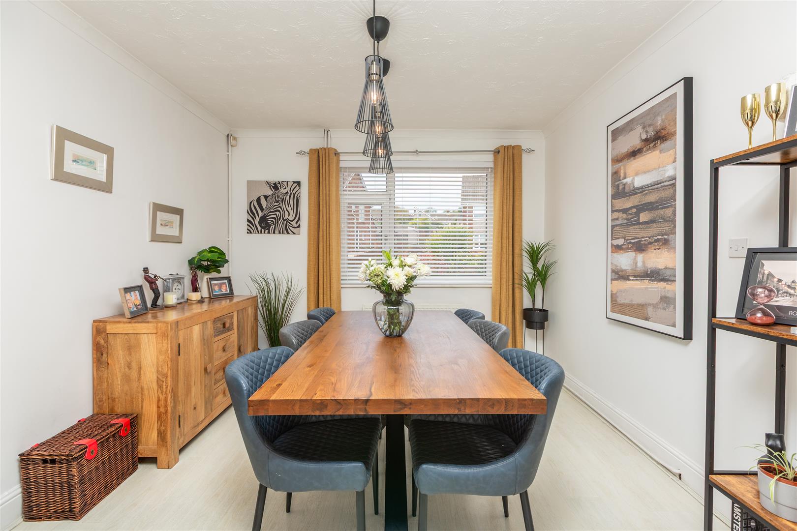 Parklands View, Sketty, Swansea, SA2 8LT